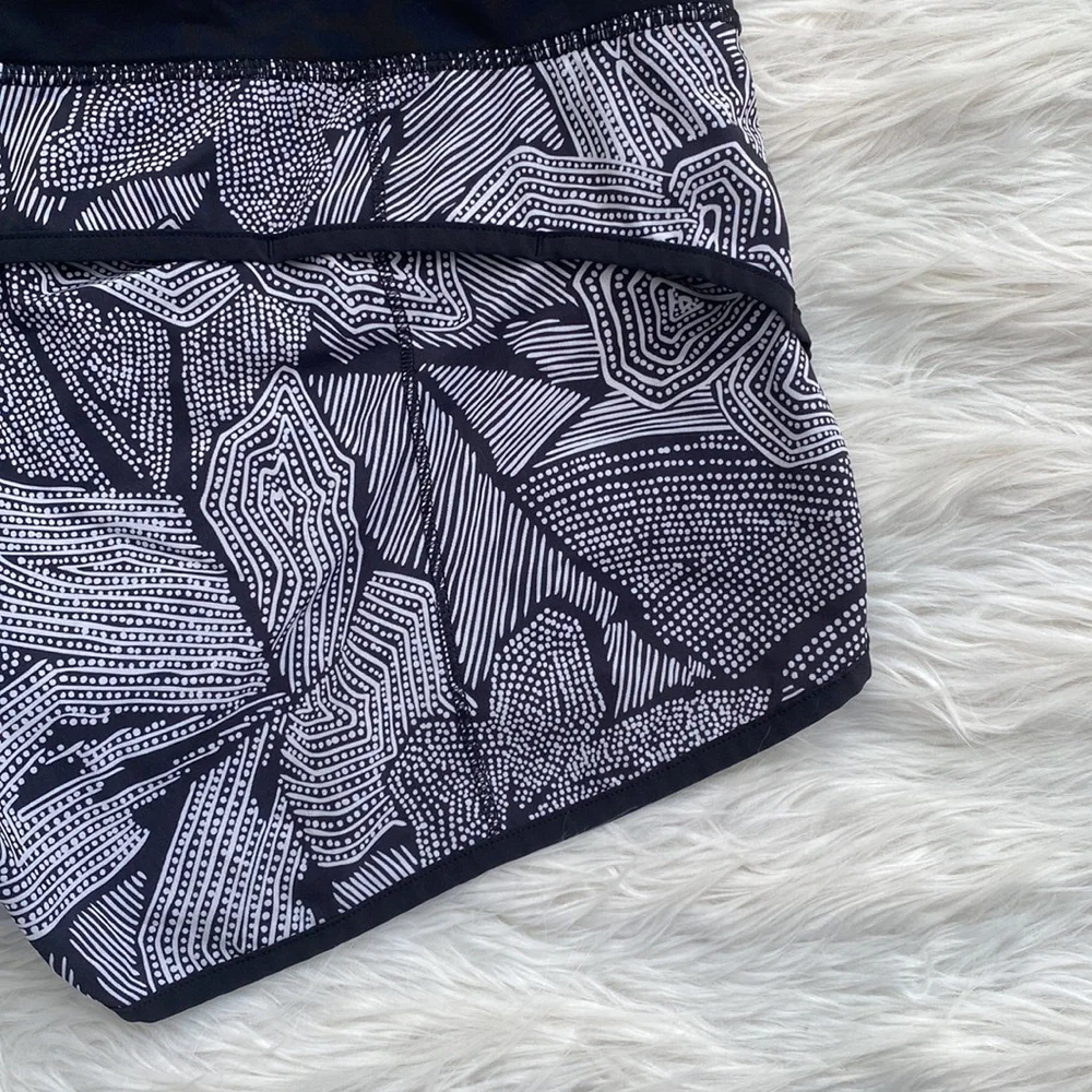 Lululemon | Speed Short Dottie Tribe